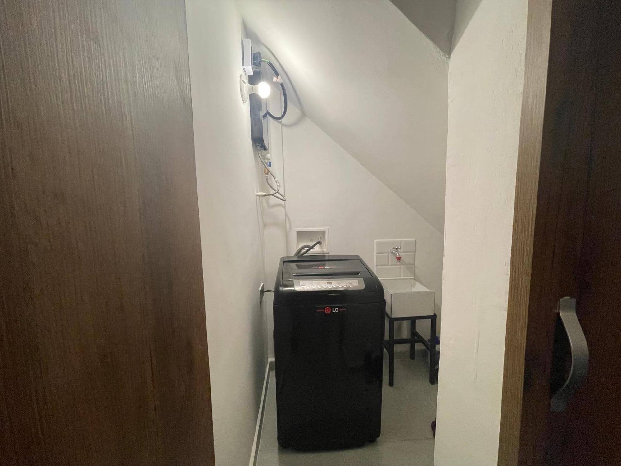 Cerca A Laureles / 300m Wi-fi Apartment